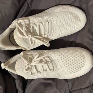 Women’s Nike AirMax 270 size 10